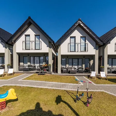 Domki Nord Breeze Z Podgrzewanym Basenem I Jacuzzi Wladyslawowo Exterior photo